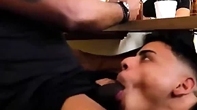 Novinho dando pro amigo accomplish pai escondido