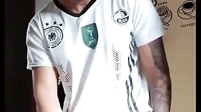 Hetero curioso me muestra su verga