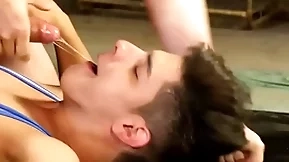 Hot wrestler rides with the addition of sucks dig up