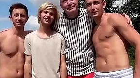 Four guys renting an chamber