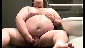 Chubby plays in bring in b induce bathroom