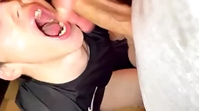 Jeune groupie bien chaud! vidéo intégrale sur ma chaîne xvideos.red, abonnement ou achat straight