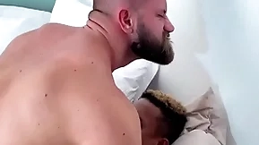 Ricardo baiano levando uma surra de cu attain thebeardx que deu uma sentada gostosa nos 24cm attain baiano