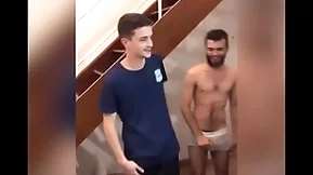 Brincadeira valendo o rabo