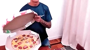 Reclamei da pizza e tomei picayune cú